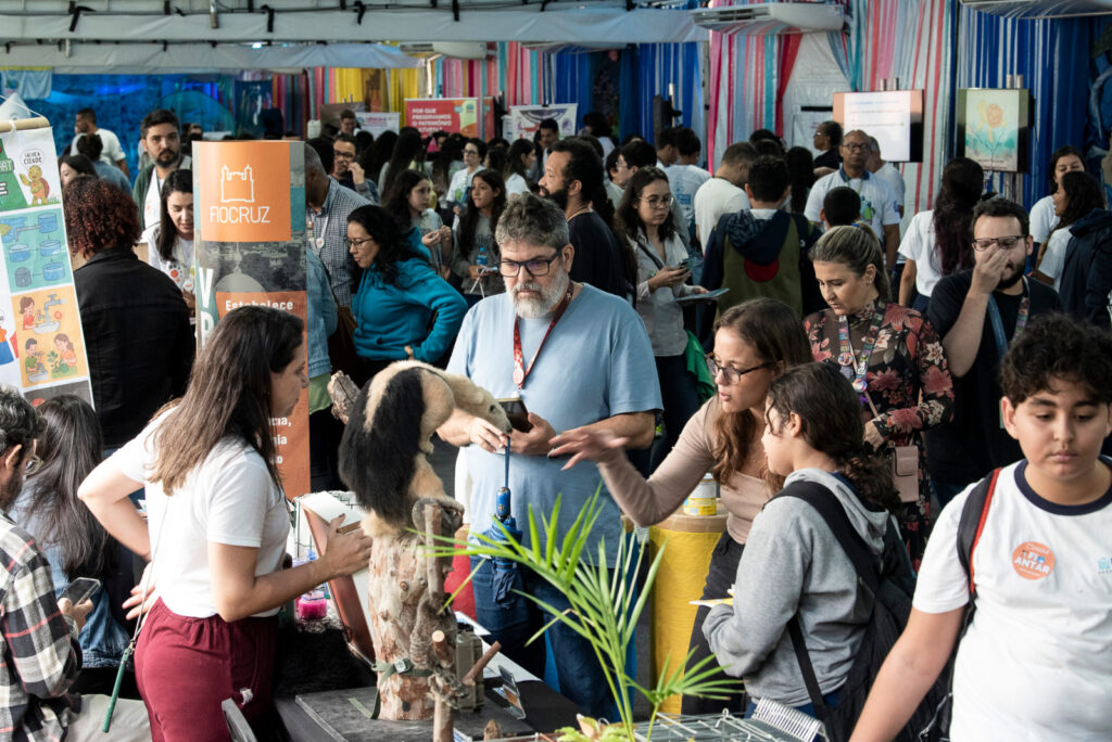 WhatsApp Image 2025-10-21 at 17.42.50a