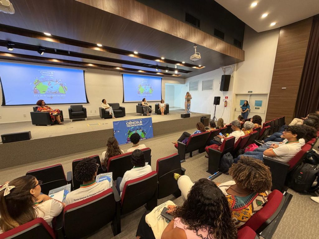 Estudantes do Ensino Médio participam da 22ª SNCT na Fiocruz Ceará